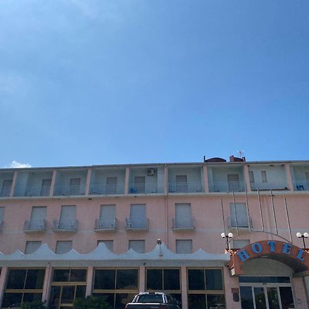 Bed and Breakfast Al Torrione Кампора-Сан-Джованни Экстерьер фото